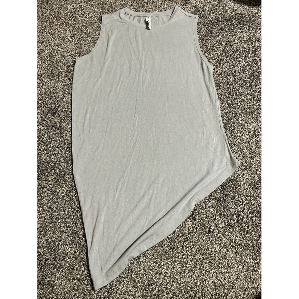 D7 Athleta Asymmetrical Hem Sleeveless Tank Top Athletic Casual Gray‎ medium